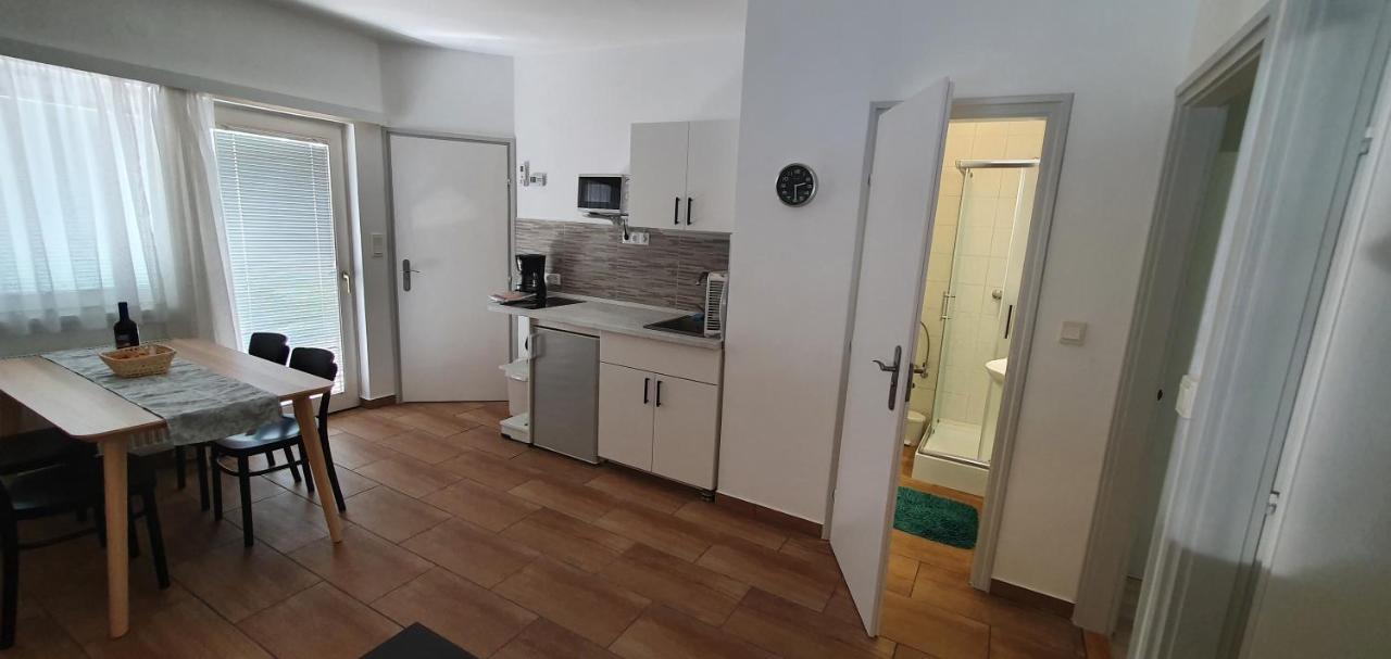 גיינסדיאס Forrest Apartman מראה חיצוני תמונה